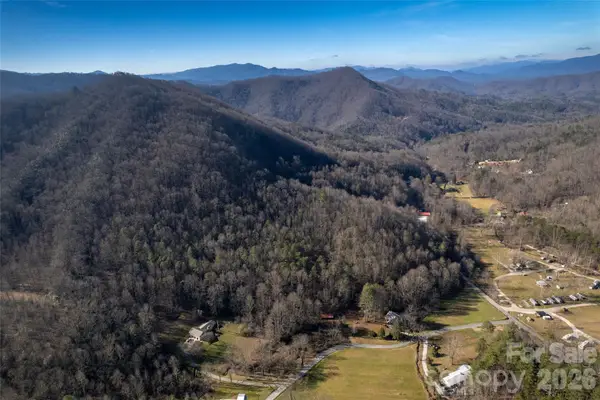 70 Earls Road, Bryson City, NC 28713