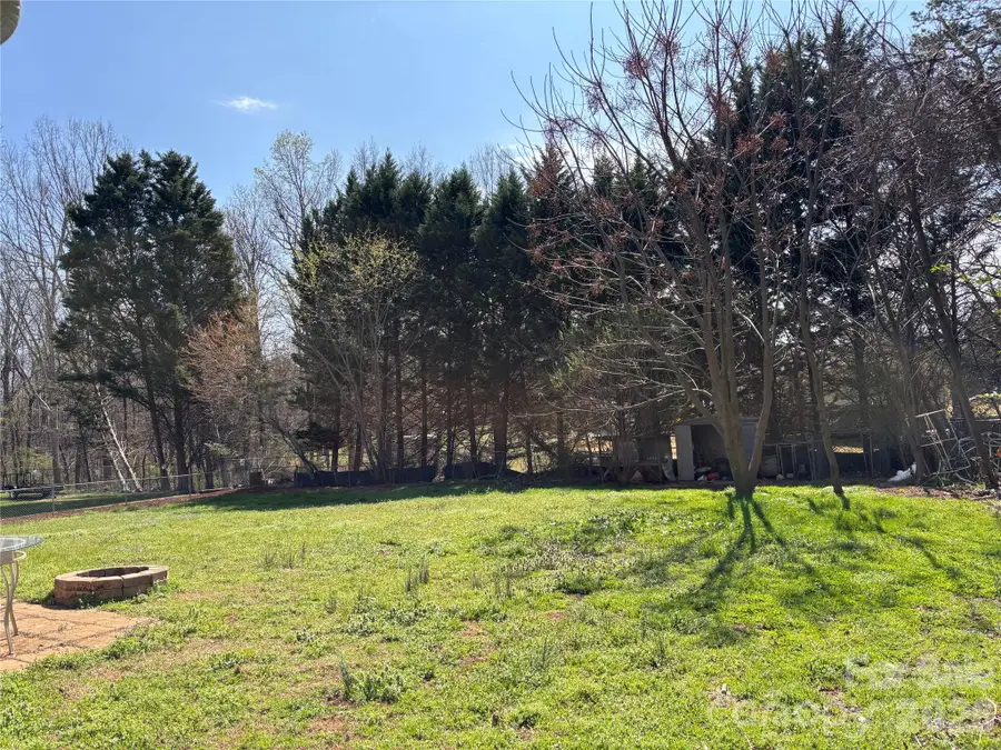 5445 Glenview Drive, Hickory, NC 28602 - #3