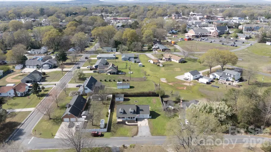 101 Woodland Drive, Clover, SC 29710 - #2