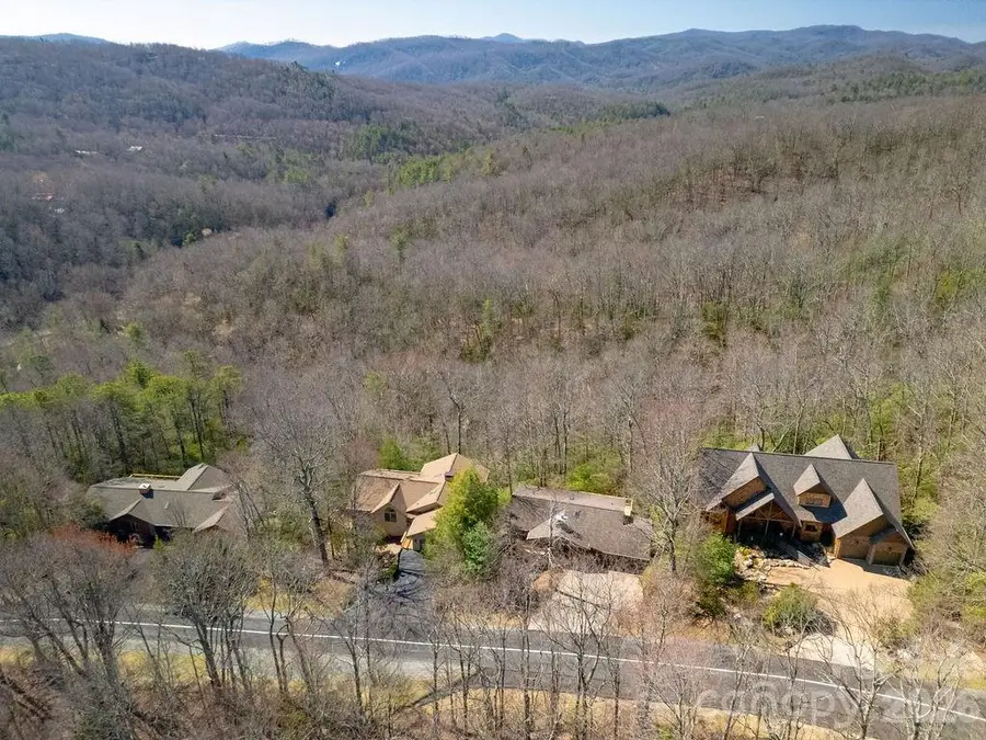 416 Kanasgowa Drive, Brevard, NC 28712 - #2