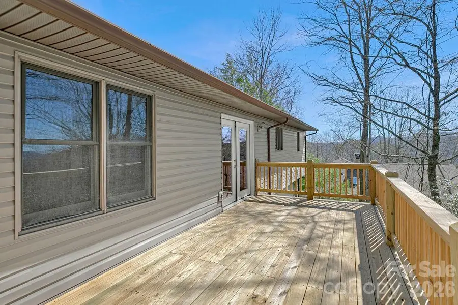 416 Kanasgowa Drive, Brevard, NC 28712 - #3