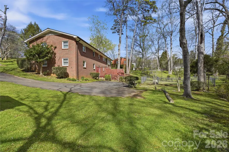 401 E End Avenue, Statesville, NC 28677 - #2