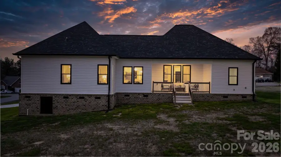 1213 Creekside Drive, Conover, NC 28613 - #2