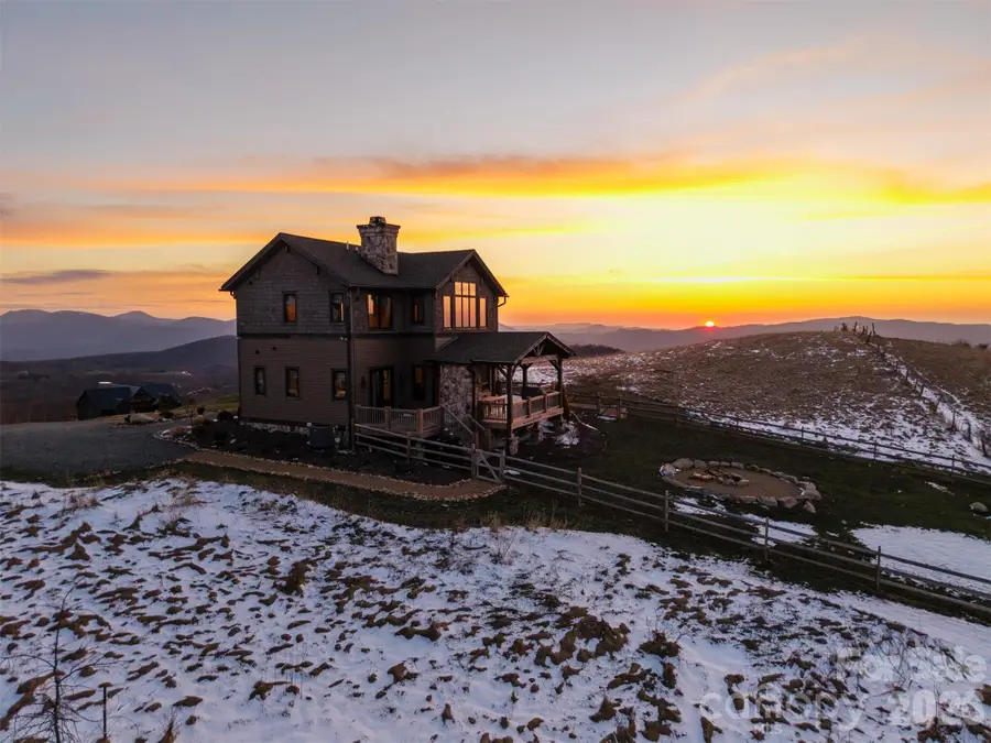 352 Great Sky Drive, Banner Elk, NC 28604 - #2