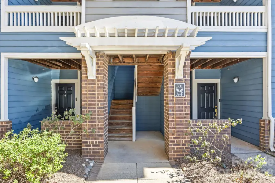 501 Olmsted Park Place #E, Charlotte, NC 28203 - #3