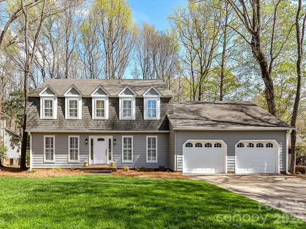 6523 Pensford Lane, Charlotte, NC 28270