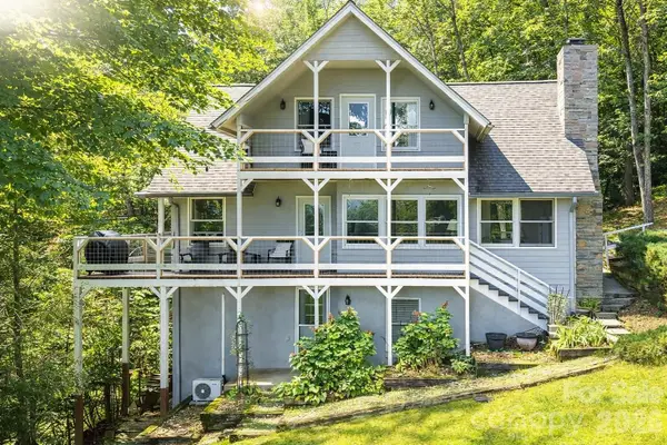 40 Blackberry Trail, Sapphire, NC 28774