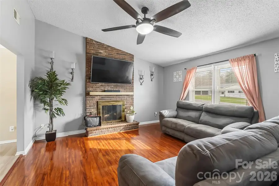 1757 Castlewood Court, Hickory, NC 28602 - #2