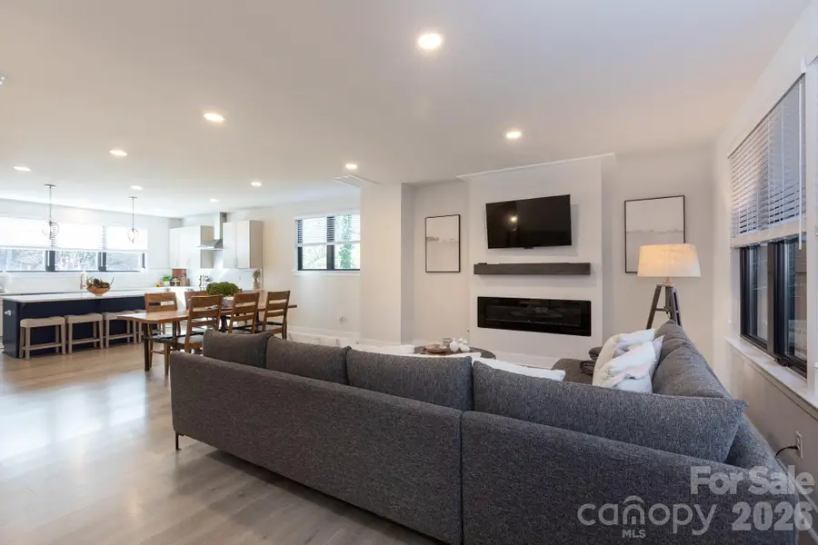 3538 Saker Lane, Charlotte, NC 28211 - #3