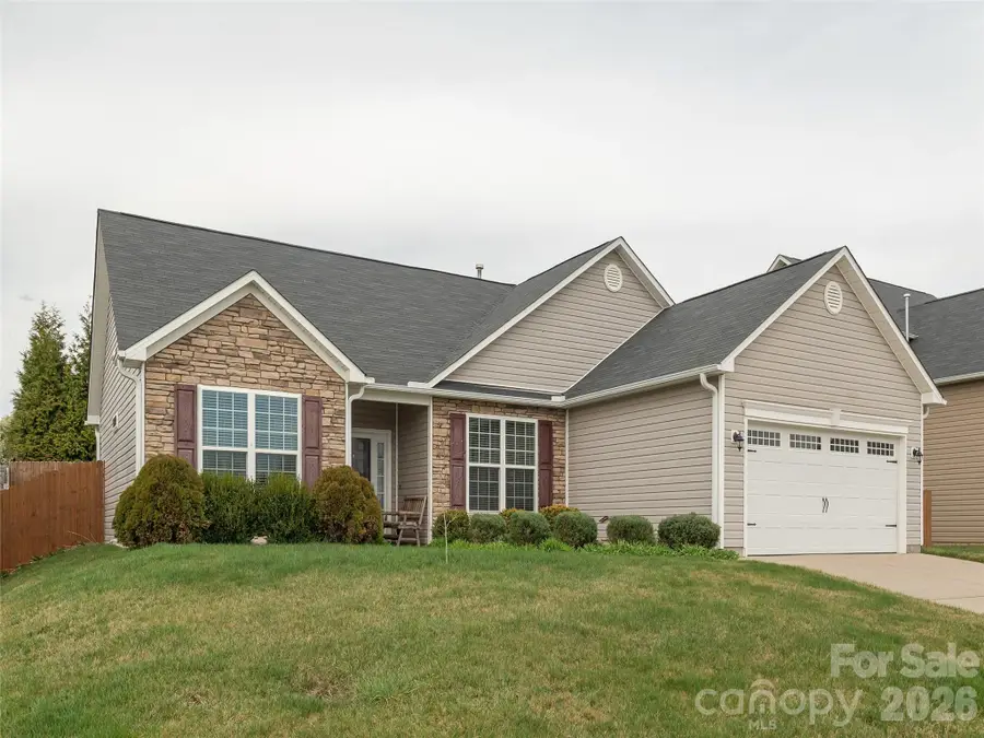 83 E Swift Creek Road, Fletcher, NC 28732 - #2