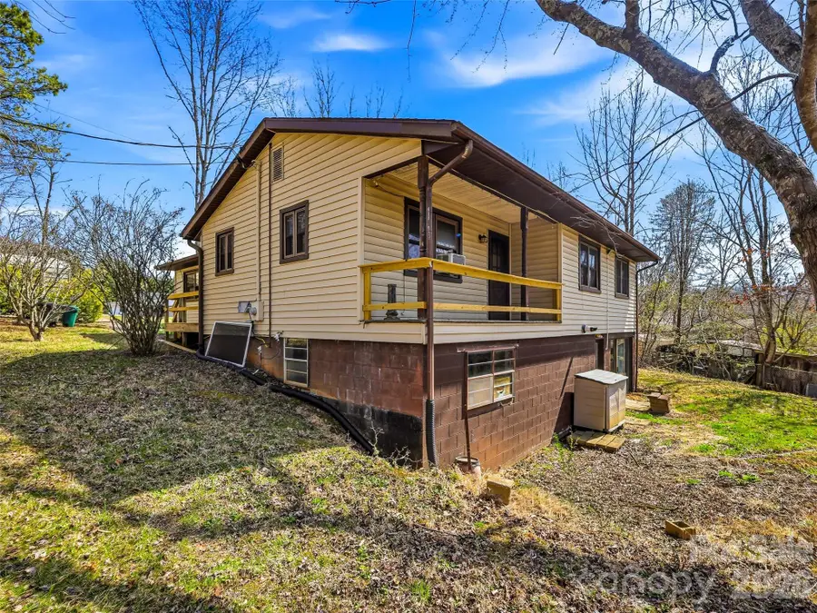 7 Nelson Road, Hendersonville, NC 28791 - #2