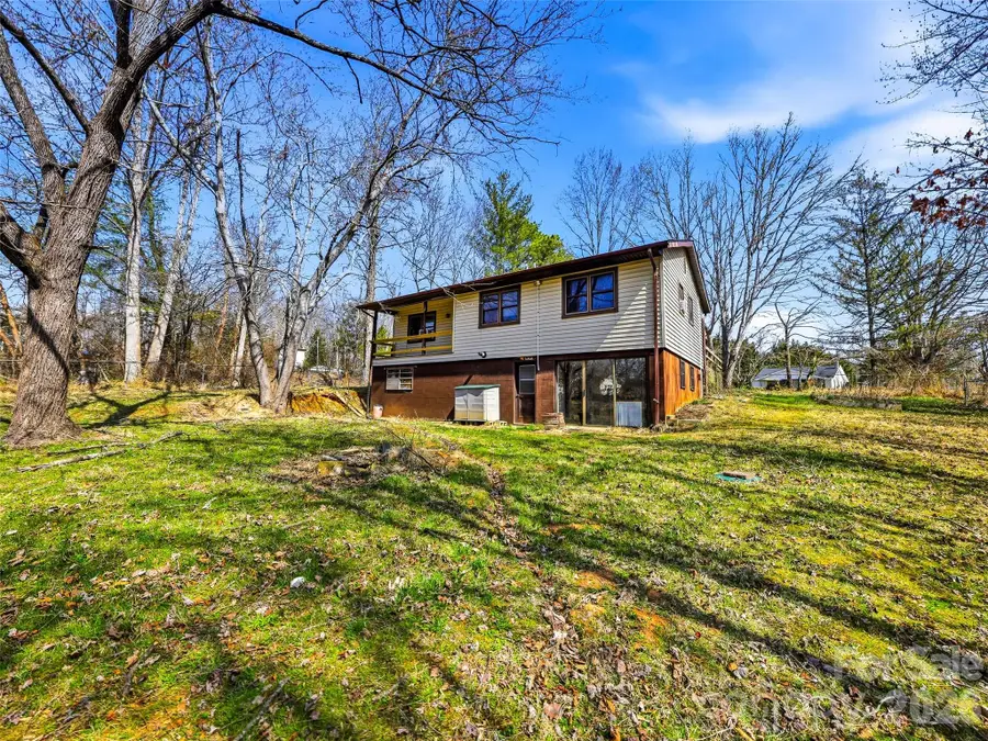 7 Nelson Road, Hendersonville, NC 28791 - #3