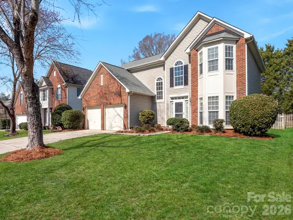 8723 Huntland Court, Charlotte, NC 28277