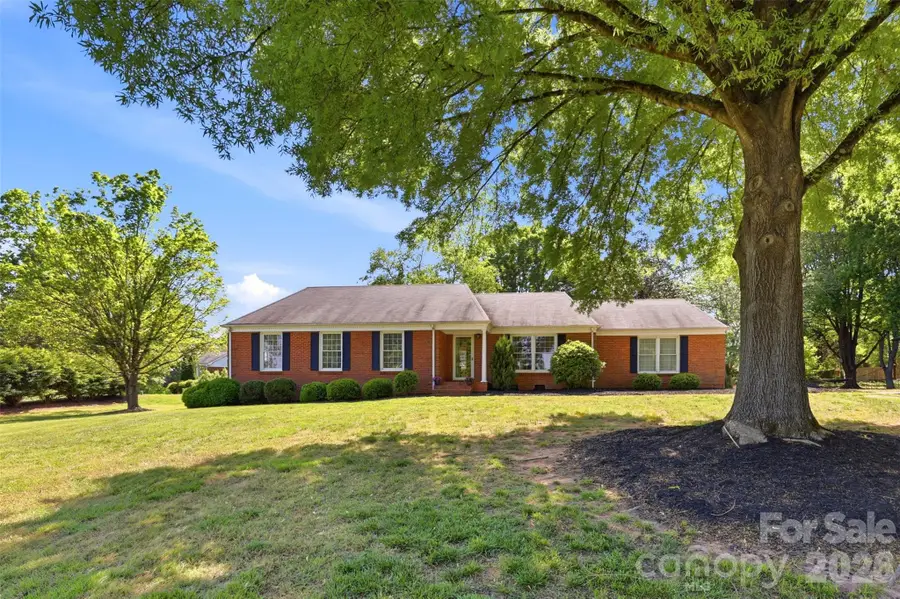 1406 Lakeview Drive, Monroe, NC 28112 - #3
