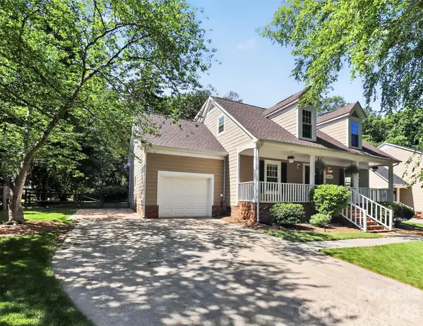 4007 Meadowridge Drive, Charlotte, NC 28226