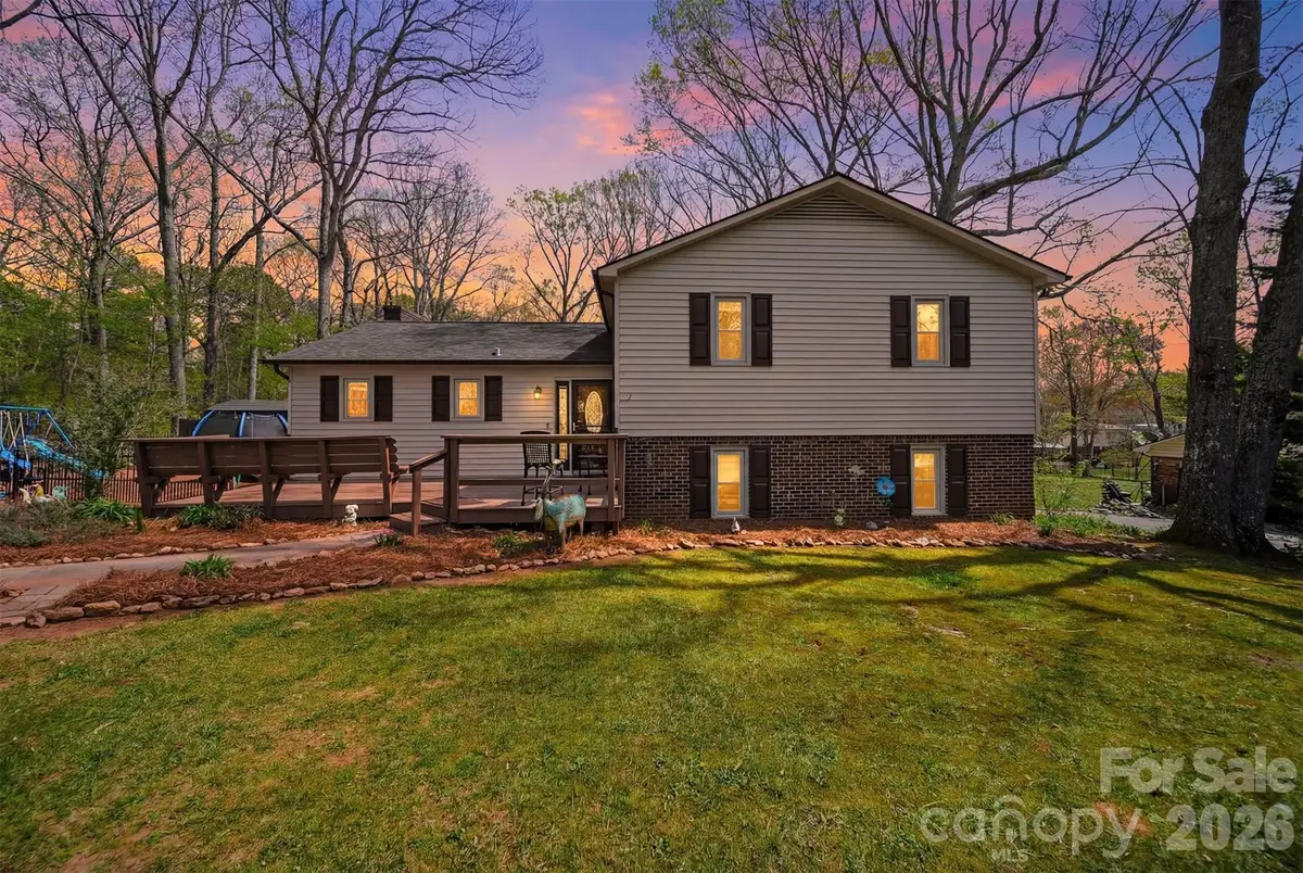 608 Hoyle Street, Lincolnton, NC 28092 - #1