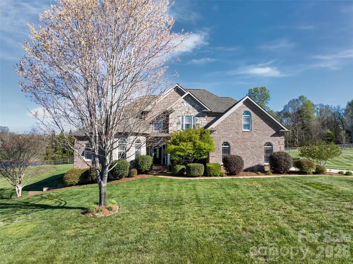 5873 Bakers Point, Hickory, NC 28602 - #1