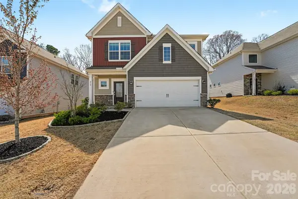 210 Eden Avenue, Mooresville, NC 28115