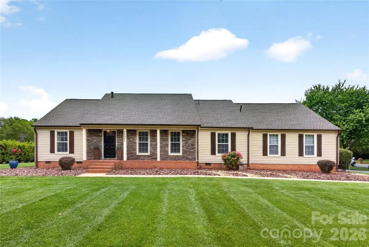 3231 Windrow Lane, Matthews, NC 28105 - #1