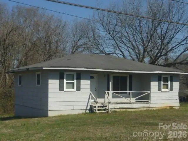 804 W Carolina Avenue, Bessemer City, NC 28016 - #1