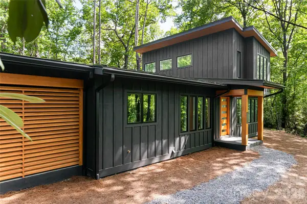 558 Poplar Crest Drive, Pisgah Forest, NC 28768