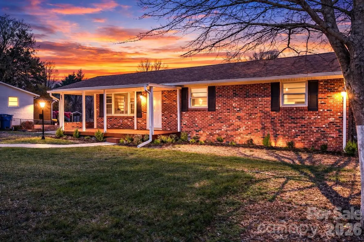 1231 2nd Street Se, Hickory, NC 28602 - #1