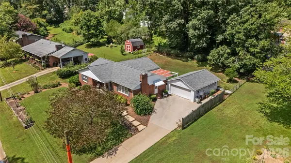 308 Taubrook Place Nw, Lenoir, NC 28645