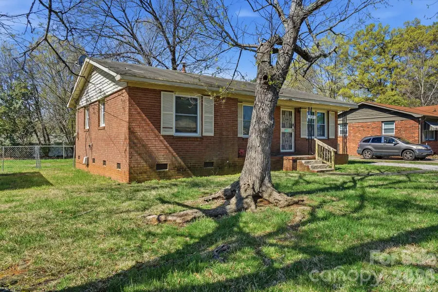 4325 Knollcrest Drive, Charlotte, NC 28208 - #2