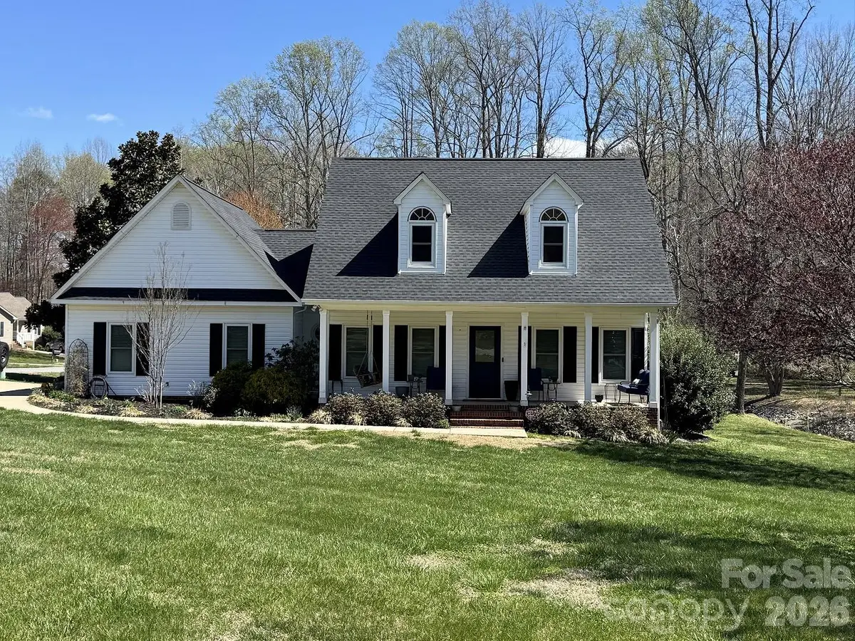 408 Mooreland Drive Ne, Conover, NC 28613 - #1