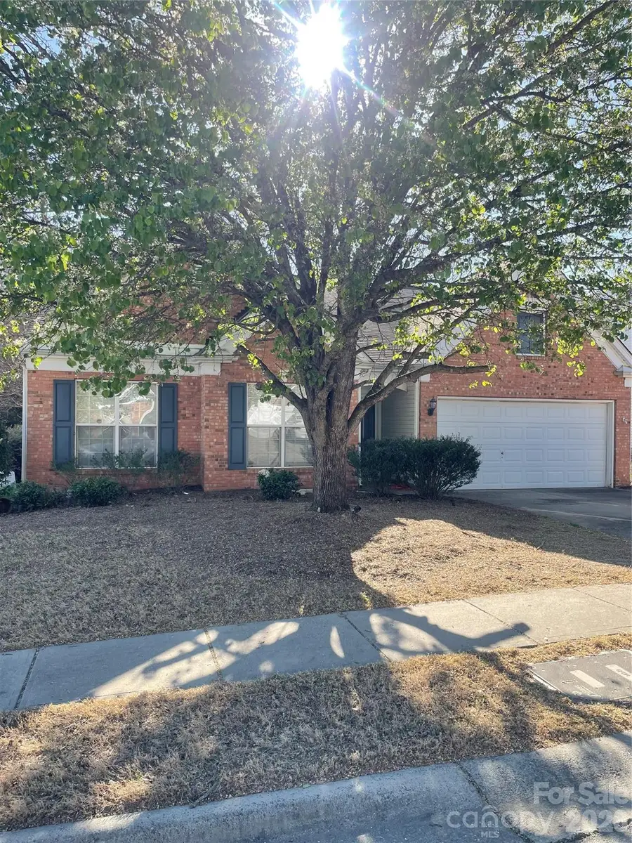 8708 Heron Glen Drive, Charlotte, NC 28269 - #2