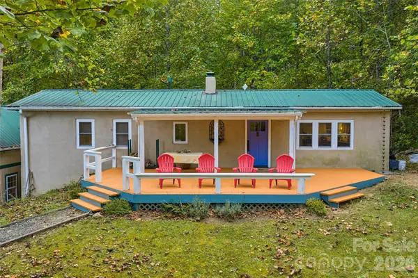 1087 N Turkey Creek Road, Leicester, NC 28748