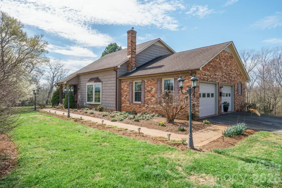 1924 Buck Shoals Road, Hamptonville, NC 27020 - #2