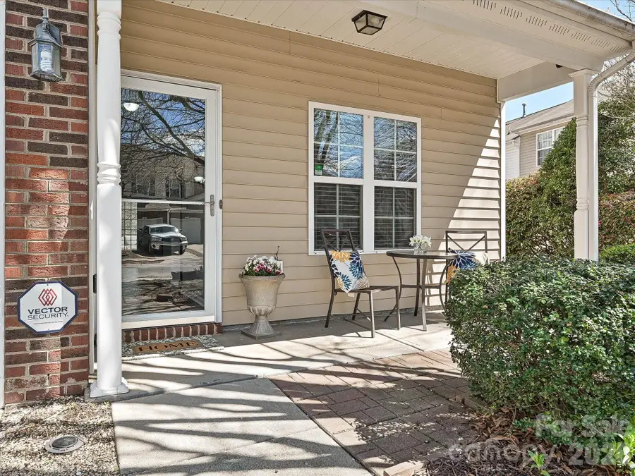 14242 Tamarack Drive, Charlotte, NC 28278 - #2