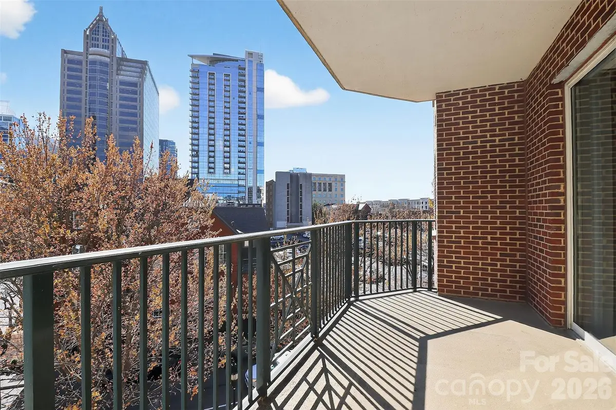 300 W 5th Street W #413, Charlotte, NC 28202 - #1