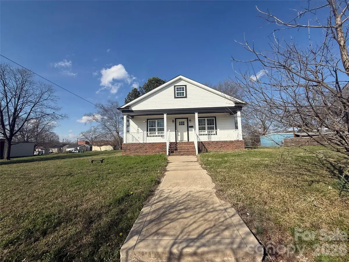417 E Virginia Avenue, Bessemer City, NC 28016 - #1