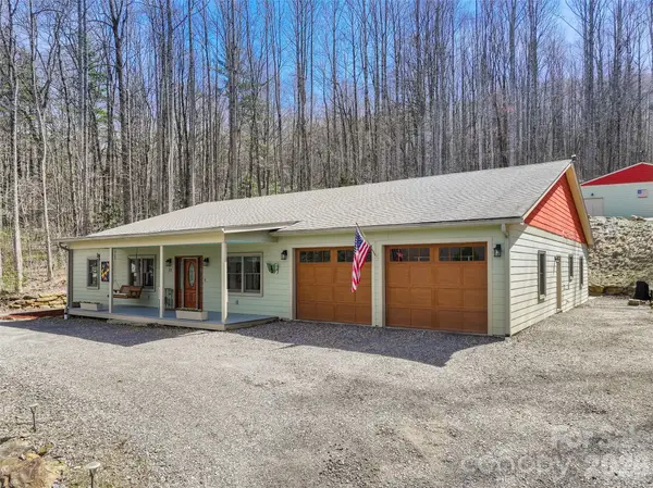 33 Freedom Drive, Waynesville, NC 28786
