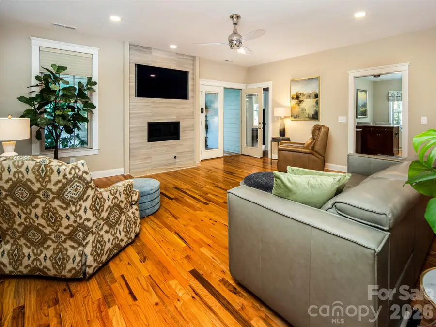 1916 Laurel Park Highway, Hendersonville, NC 28739 - #3