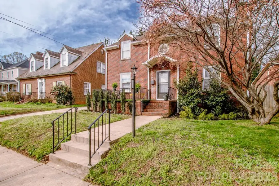 416 S Race Street, Statesville, NC 28677 - #2