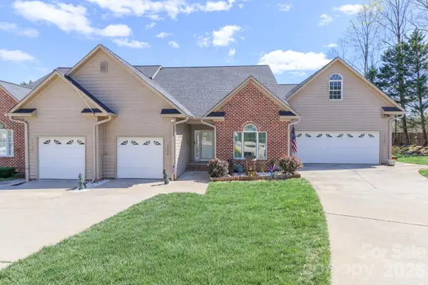 1530 Forest Park Drive, Statesville, NC 28677