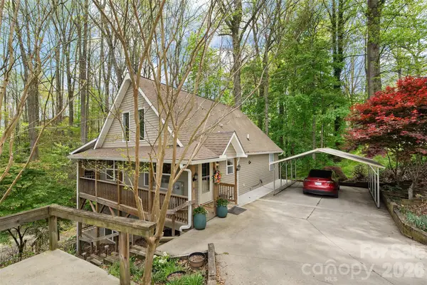 215 Atkins Loop, Lake Junaluska, NC 28745