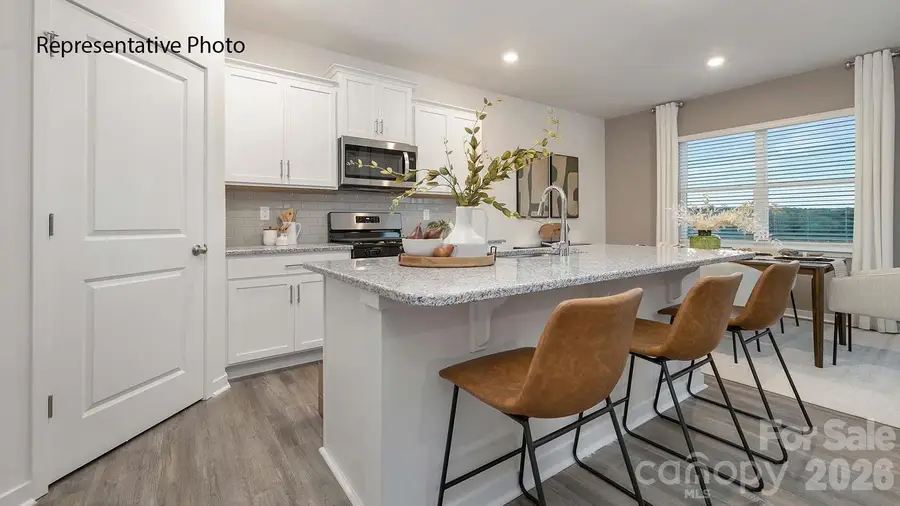 635 13th Avenue Drive Ne, Hickory, NC 28601 - #2