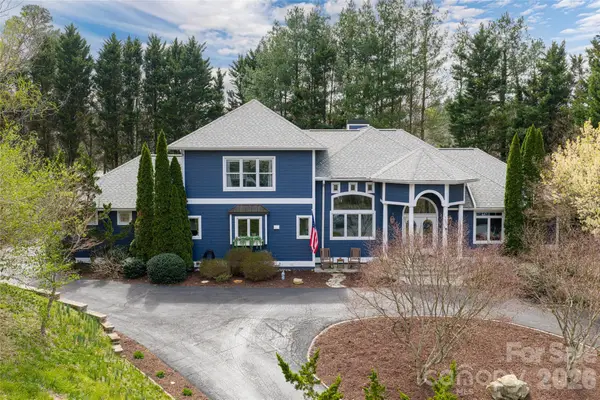 6 Oxford Court, Asheville, NC 28804