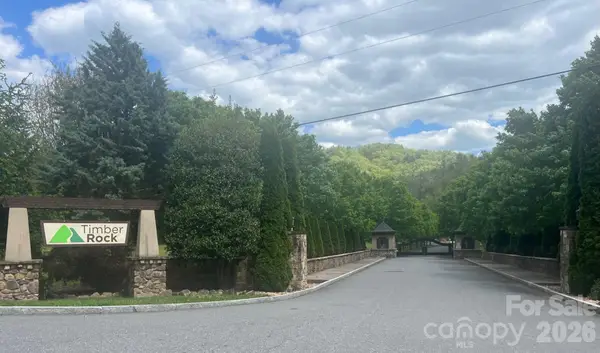 531 Roca Vista Drive, Lenoir, NC 28645