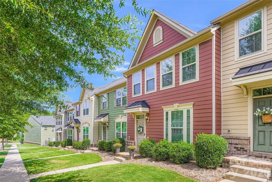 1727 Evergreen Drive, Charlotte, NC 28208 - #2