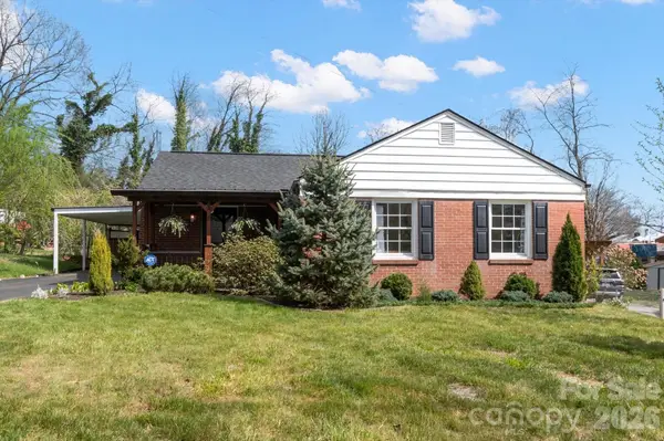 7 Wilshire Drive, Asheville, NC 28806