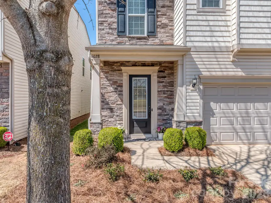 6028 Union Pacific Avenue, Charlotte, NC 28210 - #2