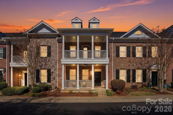8246 Indigo Row, Charlotte, NC 28277