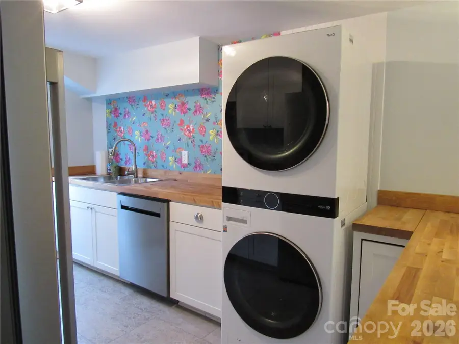 822 Azalea Avenue, Black Mountain, NC 28711 - #2