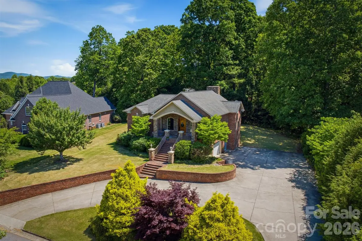 405 Golfview Court, Lenoir, NC 28645 - #1