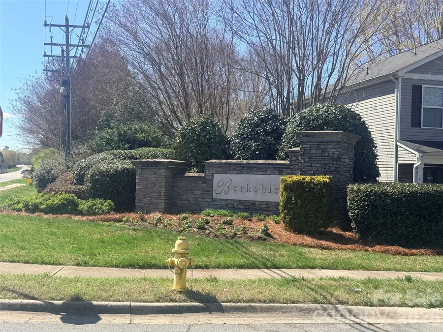 3581 Draycott Avenue, Charlotte, NC 28213 - #2